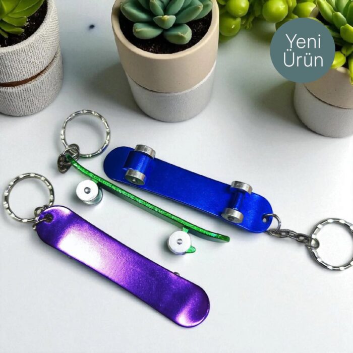 Metal Kaykay Anahtarlık