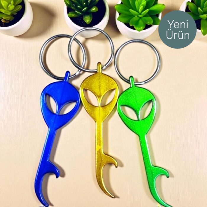 Uzaylı Metal Anahtarlık Açacak